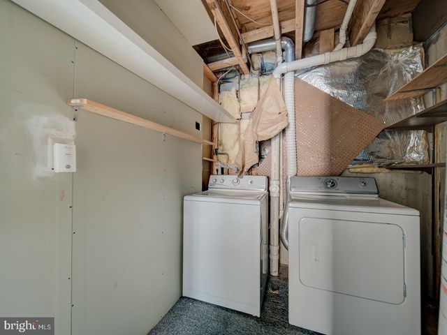 1912 BEEGEE CT, Woodbridge, VA 22192