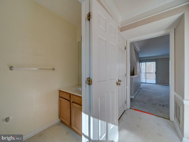 1912 BEEGEE CT, Woodbridge, VA 22192