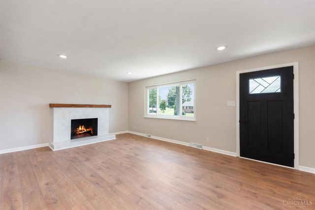 1016 Glen Este Lane, Union Twp, OH 45103