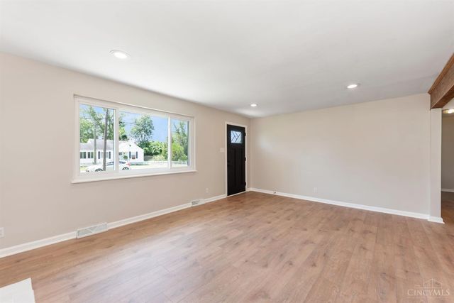 1016 Glen Este Lane, Union Twp, OH 45103