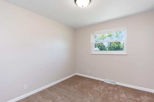 1016 Glen Este Lane, Union Twp, OH 45103