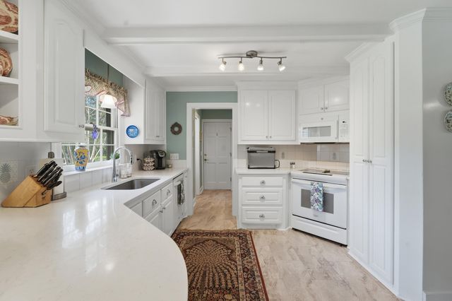 1894 Ashley Hall Road, Charleston, SC 29407