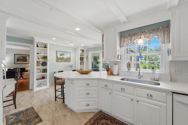 1894 Ashley Hall Road, Charleston, SC 29407