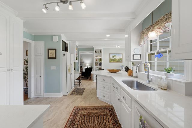 1894 Ashley Hall Road, Charleston, SC 29407