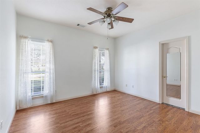 123 Burwell Road, Highlands, TX 77562