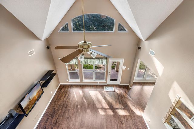 123 Burwell Road, Highlands, TX 77562