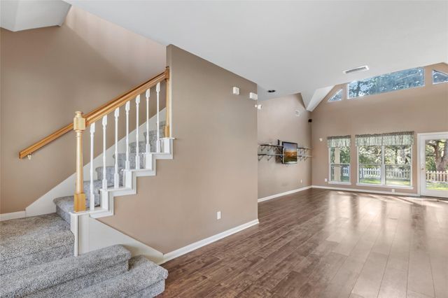 123 Burwell Road, Highlands, TX 77562