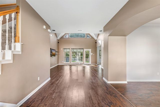 123 Burwell Road, Highlands, TX 77562
