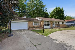 21001 Negaunee Street, Southfield, MI 48033