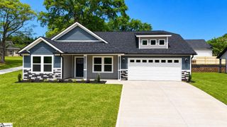 366 W Church Avenue, Cowpens, SC 29330