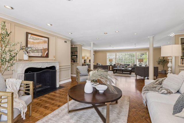 2501 France Avenue S, Saint Louis Park, MN 55416