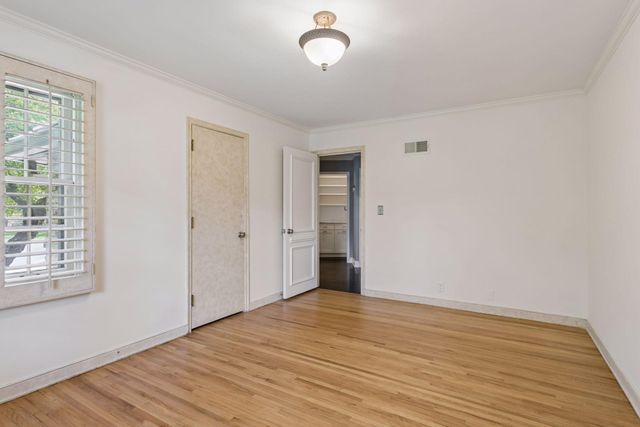 2501 France Avenue S, Saint Louis Park, MN 55416