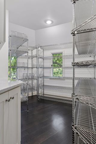 2501 France Avenue S, Saint Louis Park, MN 55416