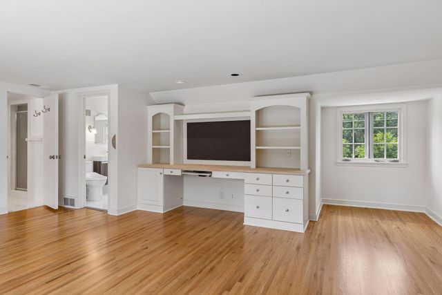 2501 France Avenue S, Saint Louis Park, MN 55416