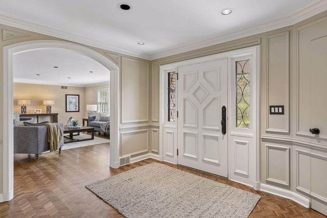 2501 France Avenue S, Saint Louis Park, MN 55416