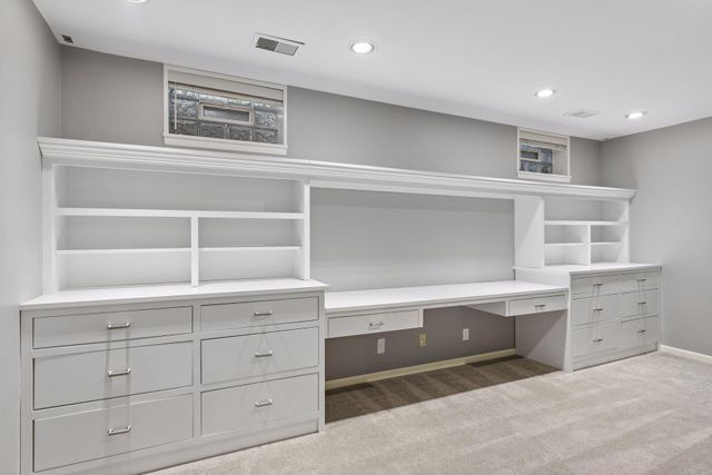 2501 France Avenue S, Saint Louis Park, MN 55416
