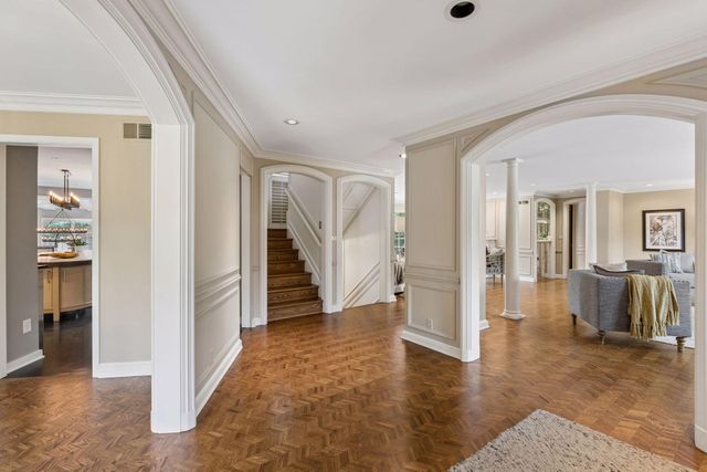 2501 France Avenue S, Saint Louis Park, MN 55416