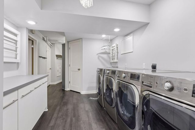2501 France Avenue S, Saint Louis Park, MN 55416