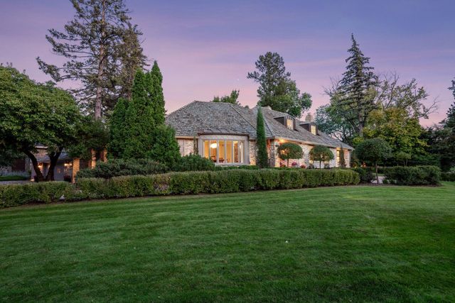 2501 France Avenue S, Saint Louis Park, MN 55416