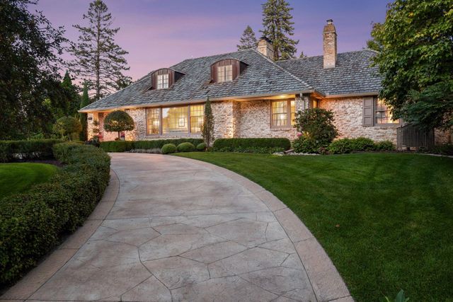 2501 France Avenue S, Saint Louis Park, MN 55416