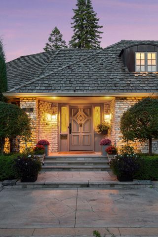 2501 France Avenue S, Saint Louis Park, MN 55416