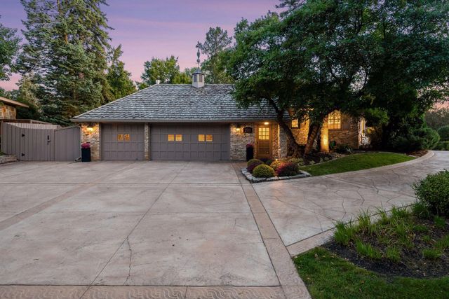 2501 France Avenue S, Saint Louis Park, MN 55416