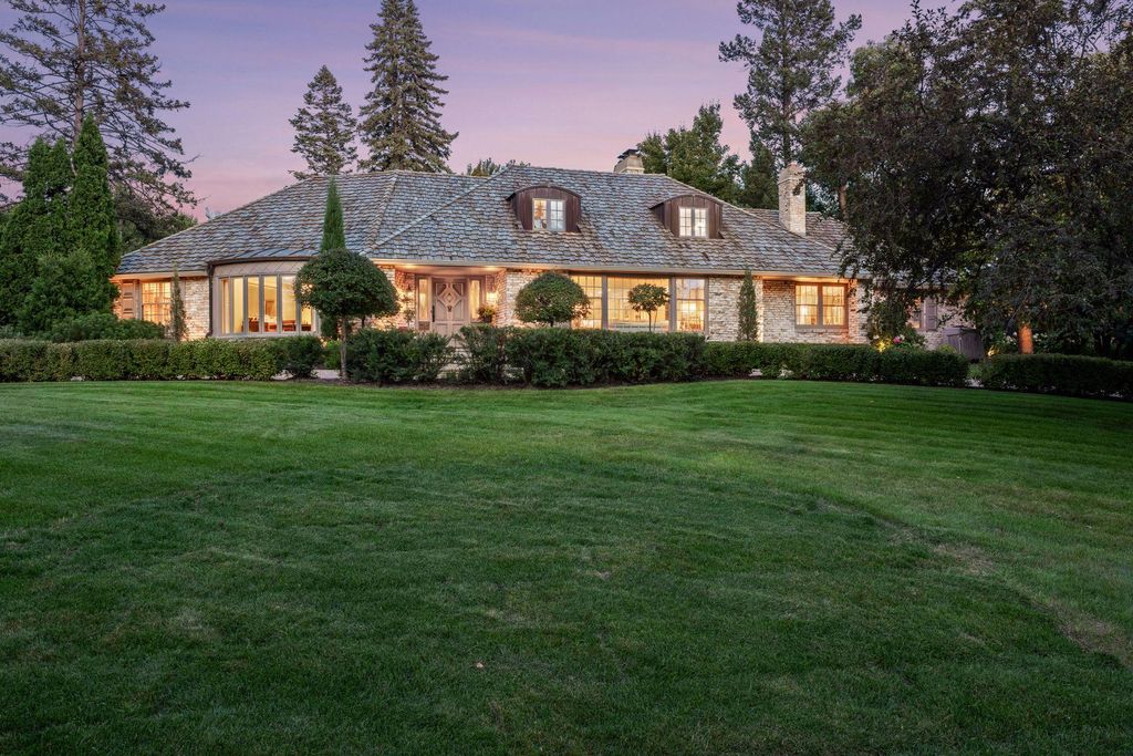 2501 France Avenue S, Saint Louis Park, MN 55416