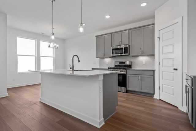 1428 Hutson Drive, White House, TN 37188