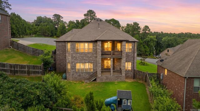 124 Crestview Drive, Maumelle, AR 72113