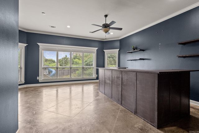 124 Crestview Drive, Maumelle, AR 72113