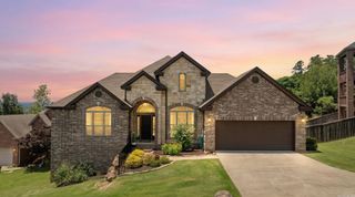 124 Crestview Drive, Maumelle, AR 72113