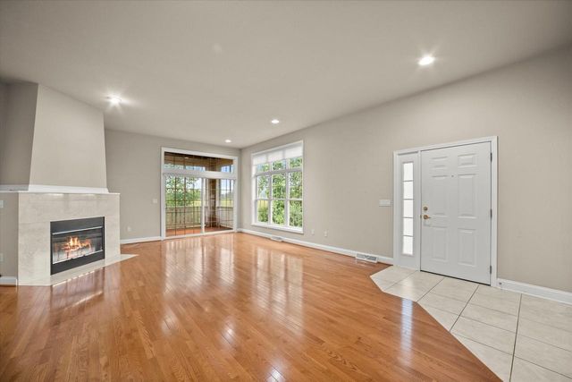 N59W17728 Meadow COURT, Menomonee Falls, WI 53051