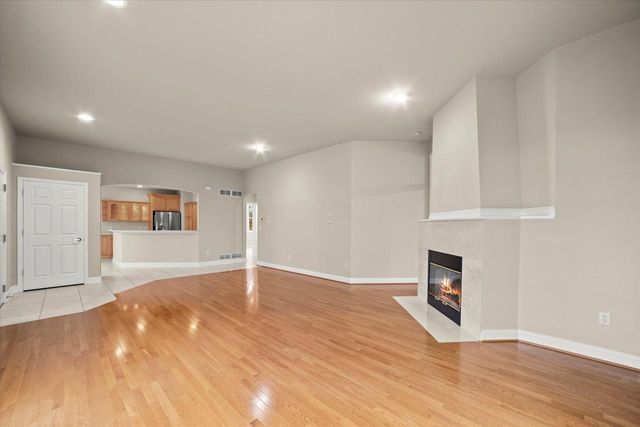 N59W17728 Meadow COURT, Menomonee Falls, WI 53051