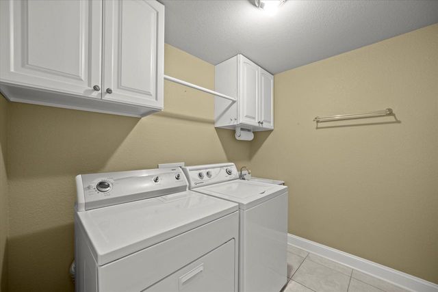 N59W17728 Meadow COURT, Menomonee Falls, WI 53051