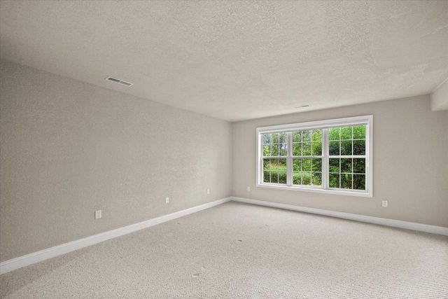 N59W17728 Meadow COURT, Menomonee Falls, WI 53051