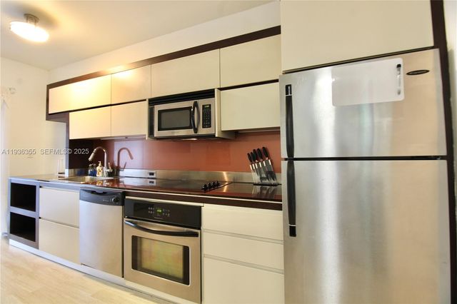 435 21st St 102, Miami Beach, FL 33139