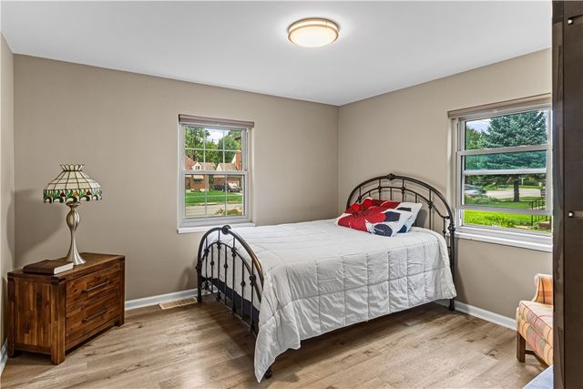 208 E Dorothy Lane, Kettering, OH 45419