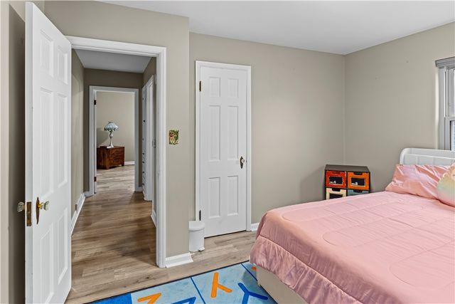 208 E Dorothy Lane, Kettering, OH 45419