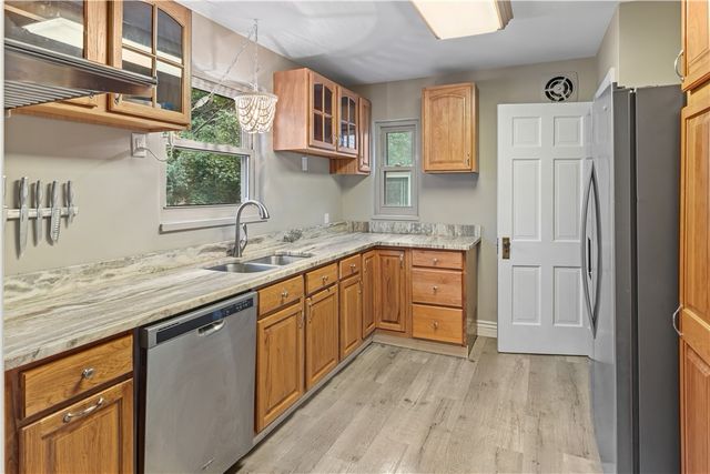208 E Dorothy Lane, Kettering, OH 45419