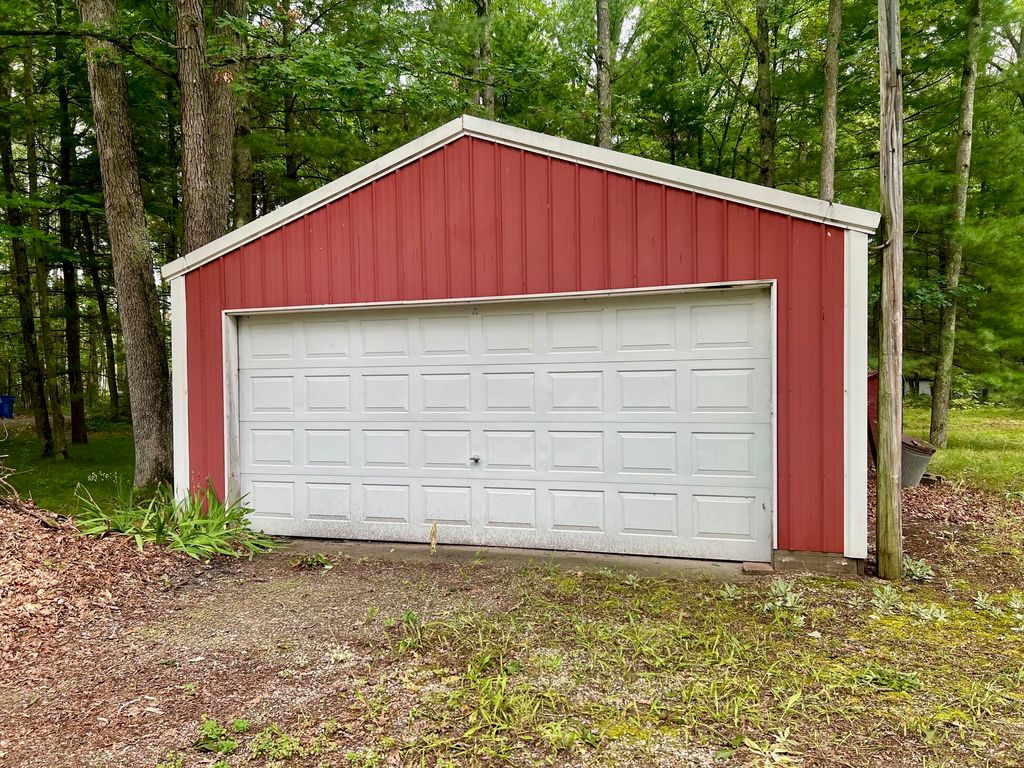 5576 S Whalen Lake Road, Baldwin, MI 49304