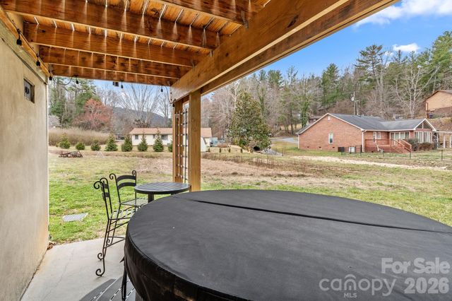 311 Jenna Clare Lane, Asheville, NC 28803