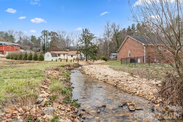 311 Jenna Clare Lane, Asheville, NC 28803