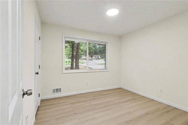 6186 Green Acres Drive SW, Covington, GA 30014