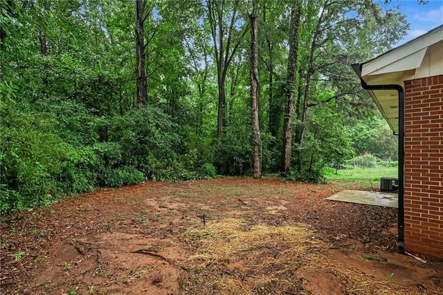 6186 Green Acres Drive SW, Covington, GA 30014