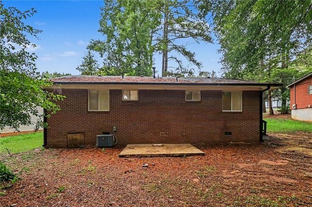 6186 Green Acres Drive SW, Covington, GA 30014
