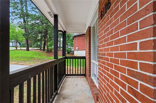 6186 Green Acres Drive SW, Covington, GA 30014