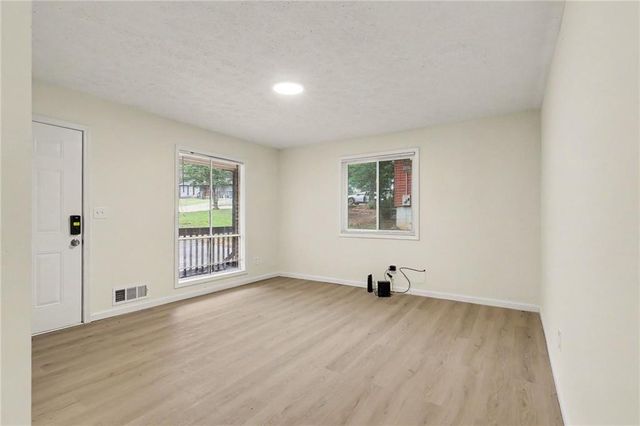 6186 Green Acres Drive SW, Covington, GA 30014
