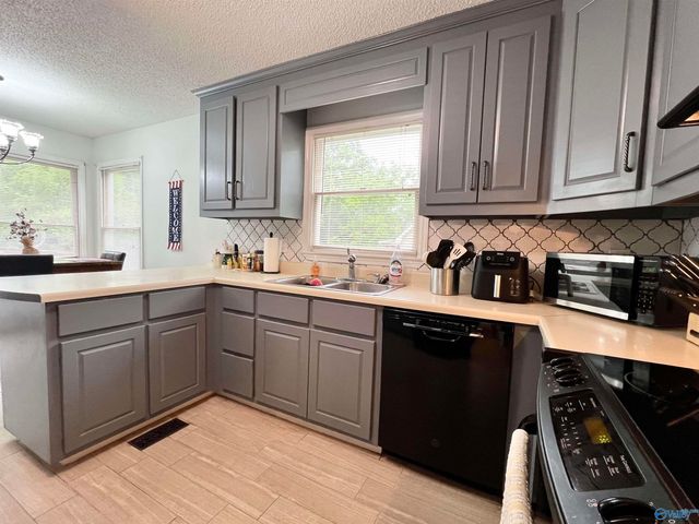 3392 Cedar Lane, Guntersville, AL 35976