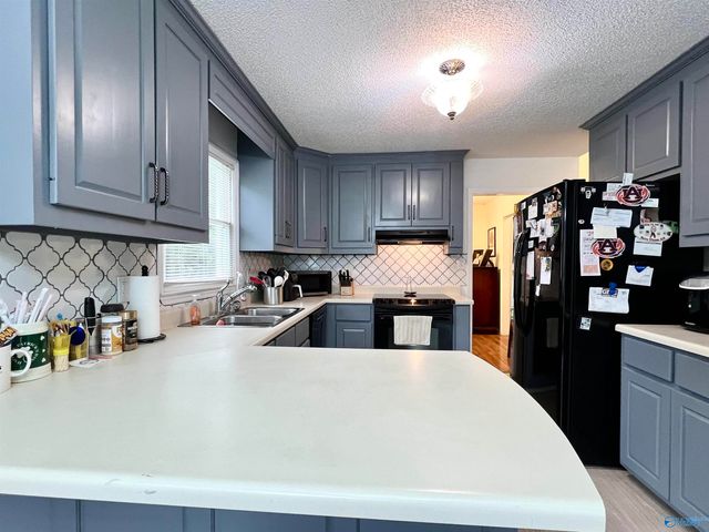 3392 Cedar Lane, Guntersville, AL 35976
