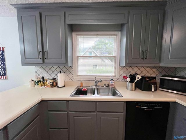 3392 Cedar Lane, Guntersville, AL 35976